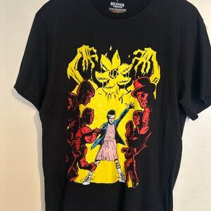 Stranger Things Eleven vs Demogorgon Graphic Tee | Black | Size L | Official Net